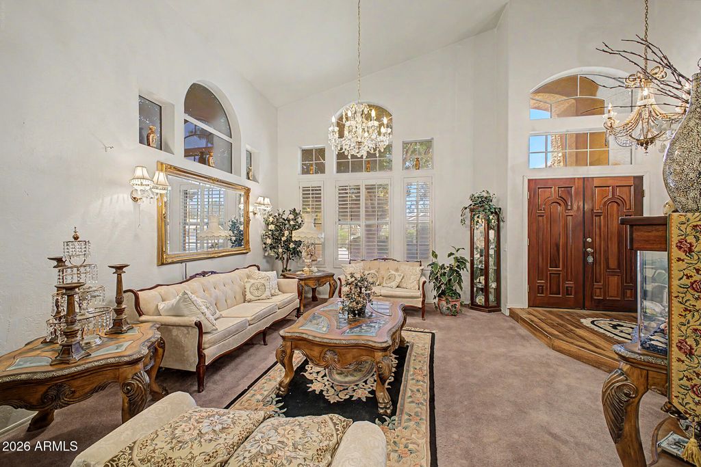 Image 15 of property listing at 749 S COPPER KEY Court, Gilbert, AZ 85233