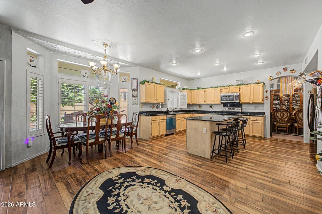 Image 20 of property listing at 749 S COPPER KEY Court, Gilbert, AZ 85233