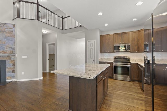 3257 Belstone Drive, Grove City, OH 43123