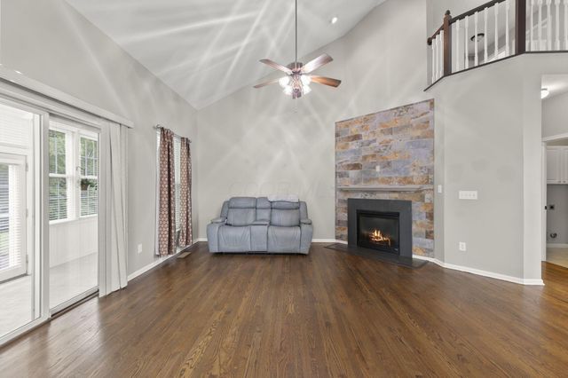 3257 Belstone Drive, Grove City, OH 43123