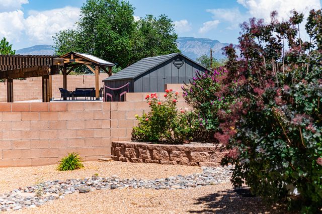 2860 Walsh Loop SE, Rio Rancho, NM 87124