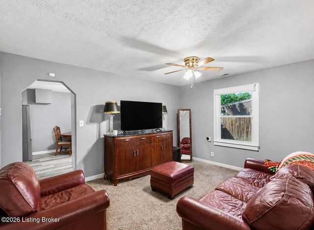 6518 Elmwood St, Louisville, KY 40216