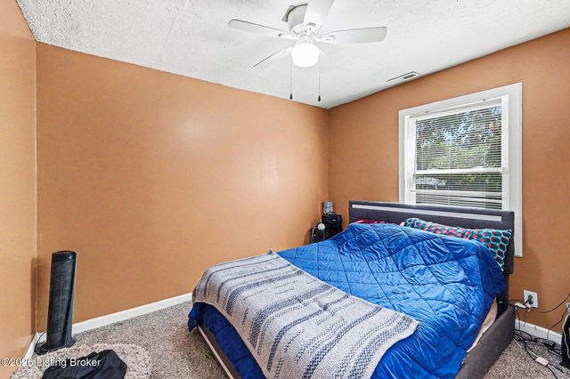 6518 Elmwood St, Louisville, KY 40216