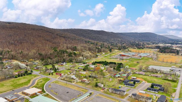 214 45th Street, Fort Payne, AL 35967