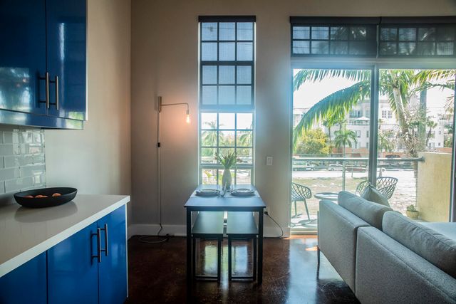 185 NE 4th Avenue 204, Delray Beach, FL 33483