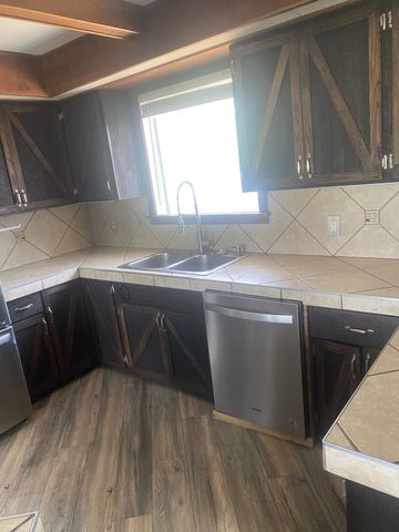 1601 Saunders Ave, Madison, TN 37115