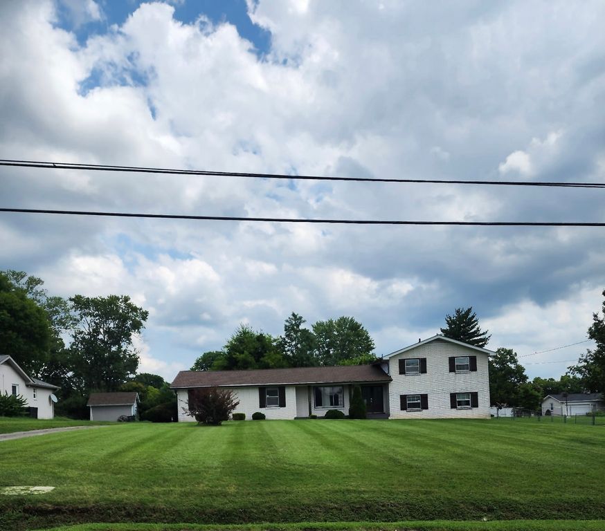 1601 Saunders Ave, Madison, TN 37115