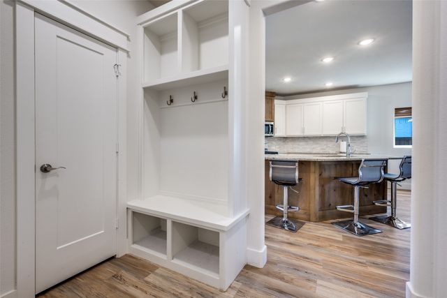 745 River Oak Way, Lake Dallas, TX 75065