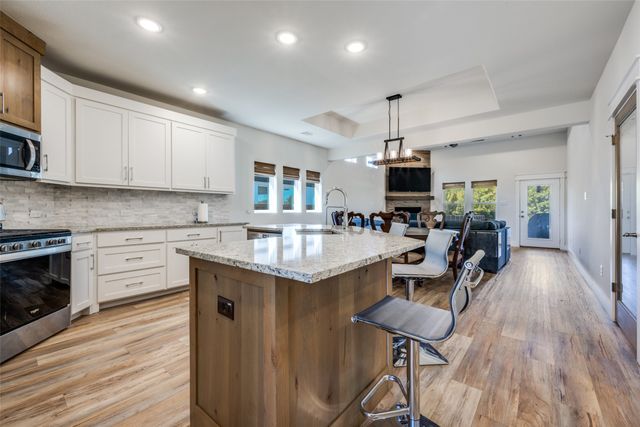 745 River Oak Way, Lake Dallas, TX 75065