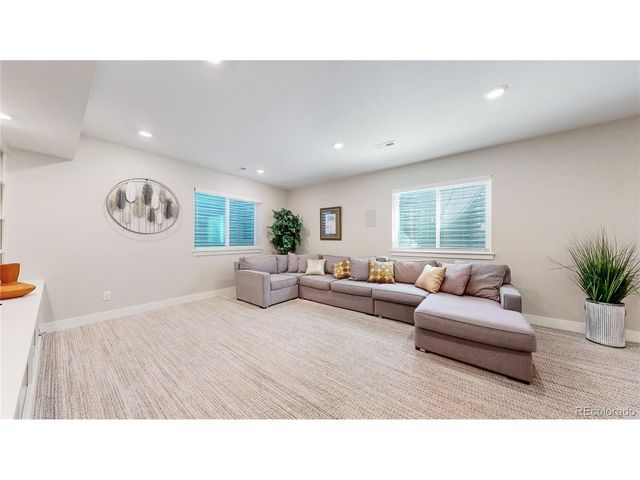 5938 N Odessa St, Aurora, CO 80019
