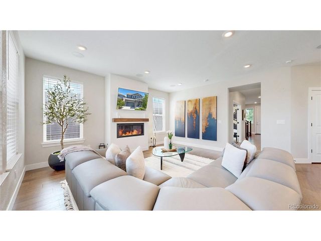 5938 N Odessa St, Aurora, CO 80019