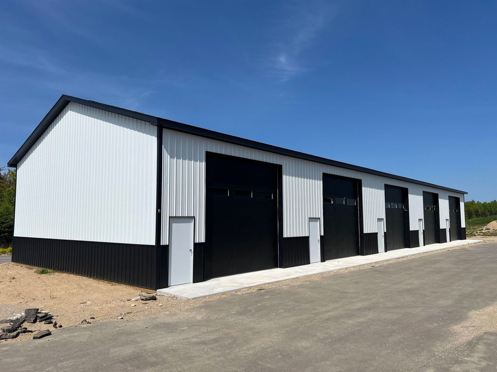 6819 S M-37, Kingsley, MI 49649