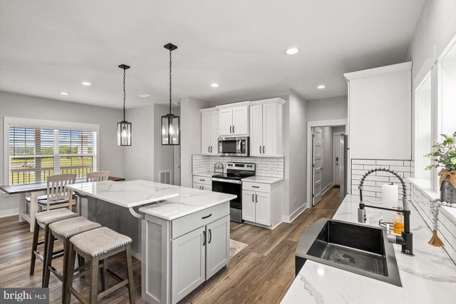 15411 CEDAR HILL DR, Mineral, VA 23117