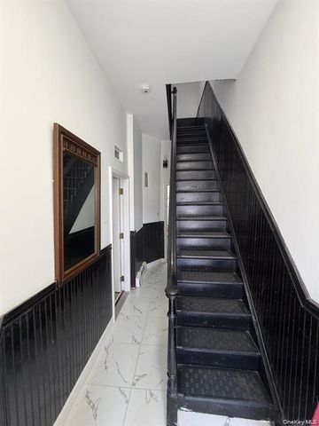 5814 58th Avenue 2, Maspeth, NY 11378