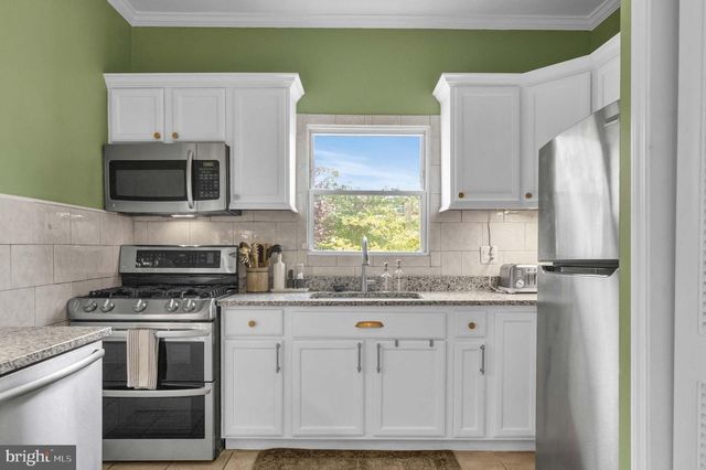 1526 GALES ST NE, Washington, DC 20002