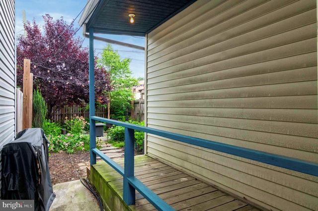 1526 GALES ST NE, Washington, DC 20002