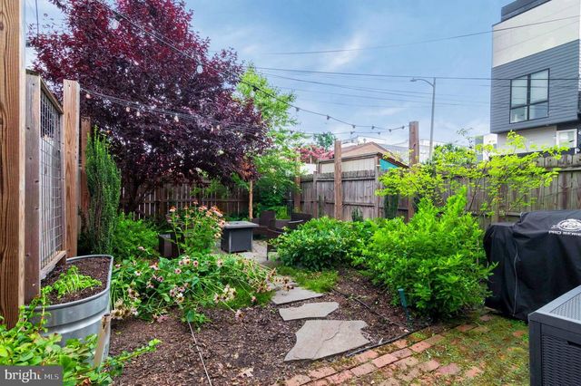 1526 GALES ST NE, Washington, DC 20002