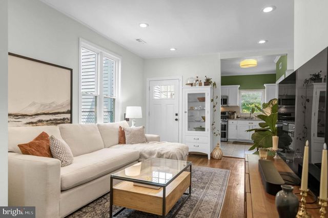 1526 GALES ST NE, Washington, DC 20002