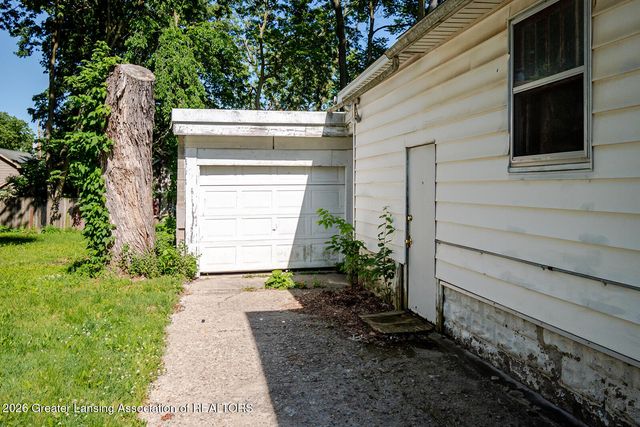1433 Bailey Street, Lansing, MI 48910