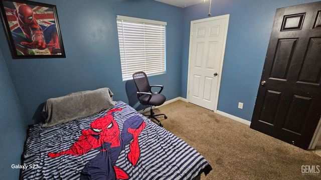 6825 High Peaks Drive, Bakersfield, CA 93313