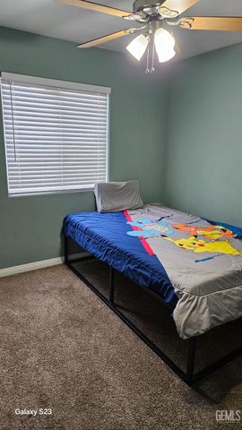 6825 High Peaks Drive, Bakersfield, CA 93313