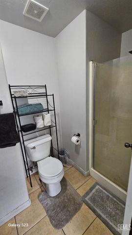 6825 High Peaks Drive, Bakersfield, CA 93313