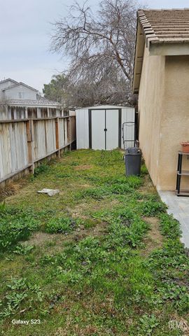 6825 High Peaks Drive, Bakersfield, CA 93313