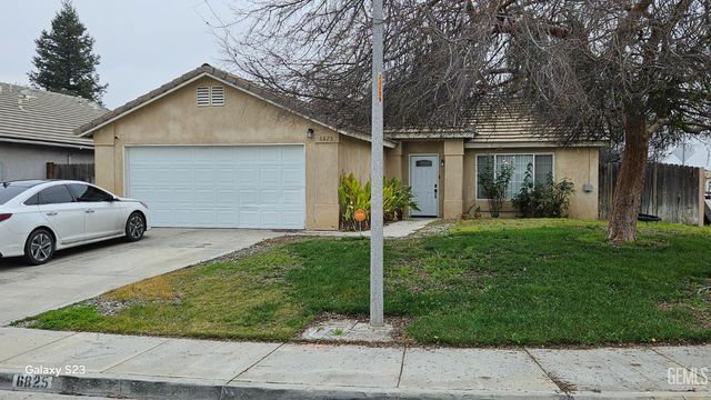 6825 High Peaks Drive, Bakersfield, CA 93313