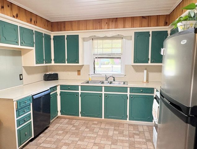 1604 46th Street, Phenix City, AL 36867