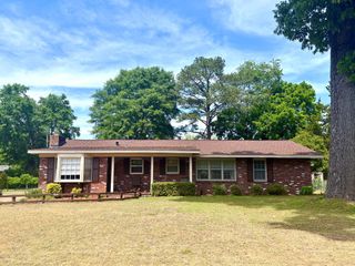 1604 46th Street, Phenix City, AL 36867