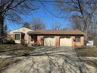 1311 Ottawa Drive, Royal Oak, MI 48073