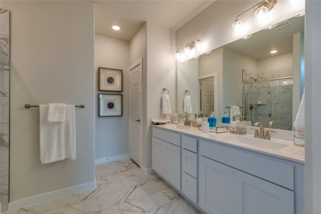 625 Kyle Drive, Tioga, TX 76271
