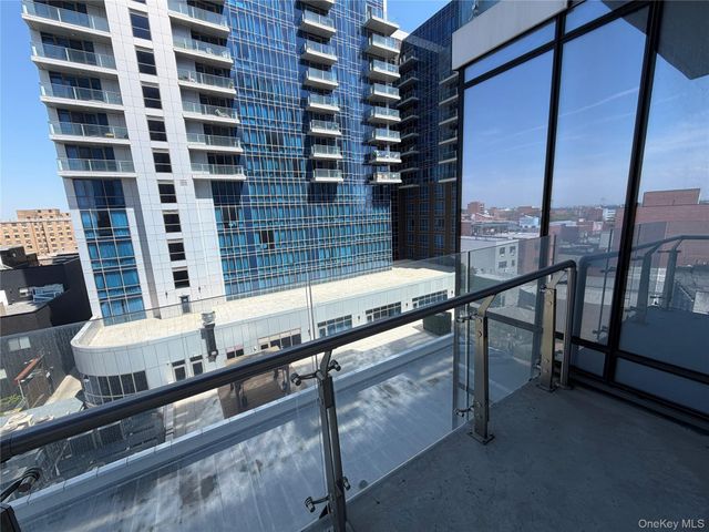 3371 Prince Street 6L, Flushing, NY 11354