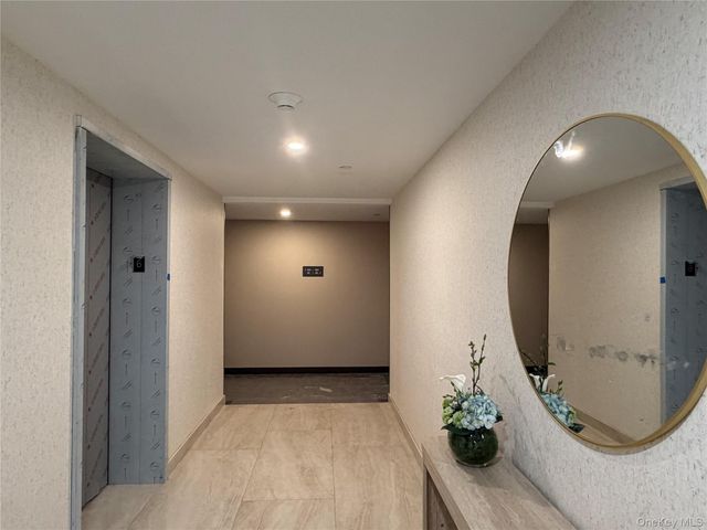 3371 Prince Street 6L, Flushing, NY 11354