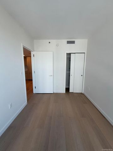 3371 Prince Street 6L, Flushing, NY 11354