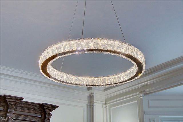 3125 Van Aken Boulevard, Shaker Heights, OH 44120