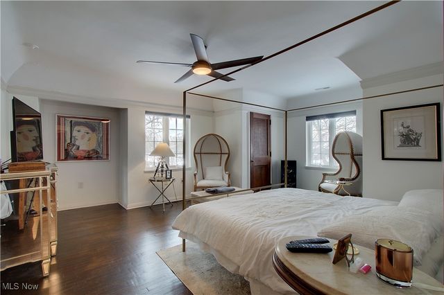 3125 Van Aken Boulevard, Shaker Heights, OH 44120