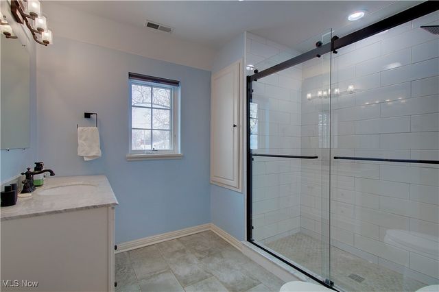 3125 Van Aken Boulevard, Shaker Heights, OH 44120