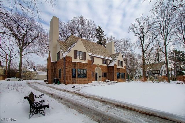 3125 Van Aken Boulevard, Shaker Heights, OH 44120