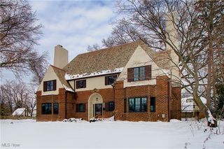 3125 Van Aken Boulevard, Shaker Heights, OH 44120