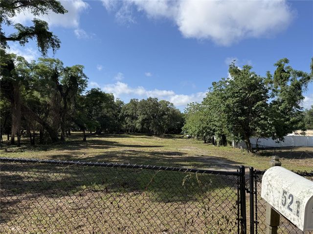 521 E CLAY AVENUE, Brandon, FL 33510
