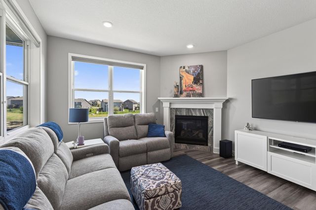 6029 Idsen Avenue S, Cottage Grove, MN 55016