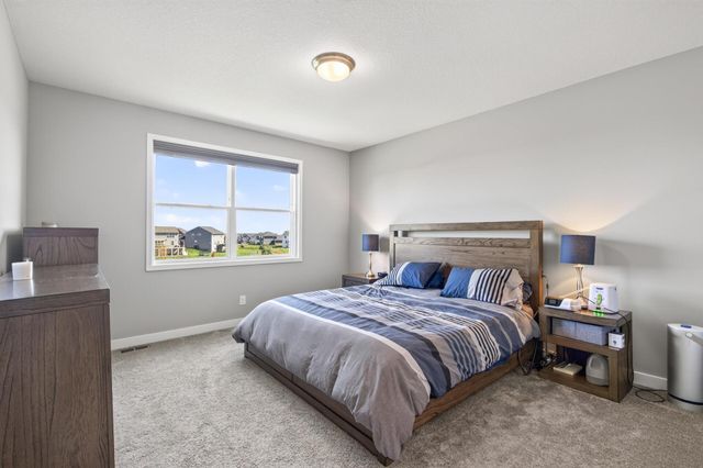 6029 Idsen Avenue S, Cottage Grove, MN 55016