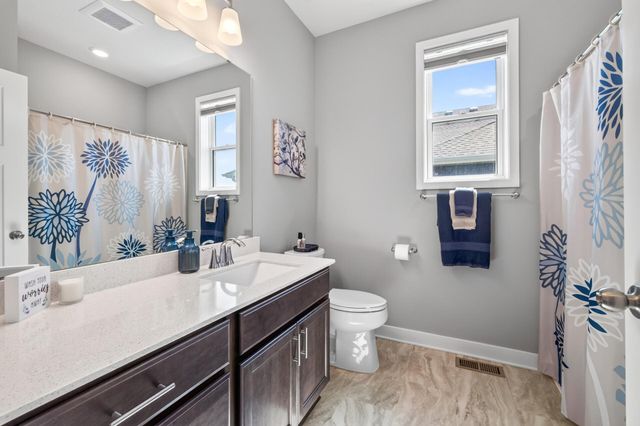 6029 Idsen Avenue S, Cottage Grove, MN 55016