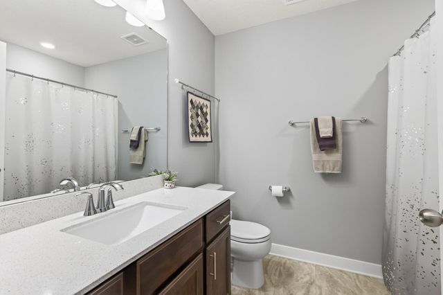 6029 Idsen Avenue S, Cottage Grove, MN 55016