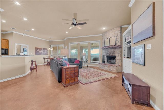 206 Mockingbird Lane, Aledo, TX 76008