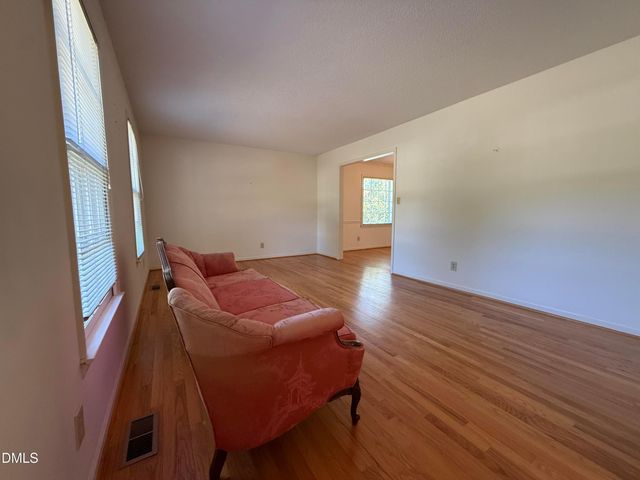 907 Chestnut Drive, Smithfield, NC 27577