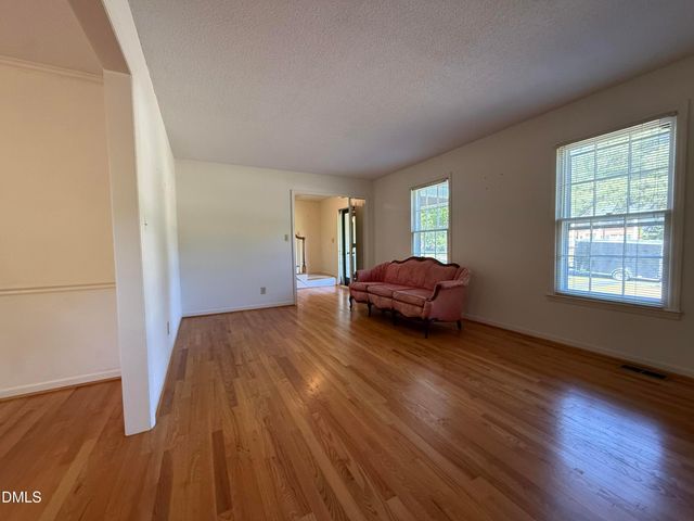 907 Chestnut Drive, Smithfield, NC 27577