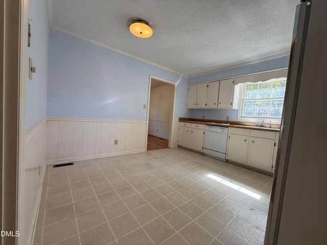 907 Chestnut Drive, Smithfield, NC 27577