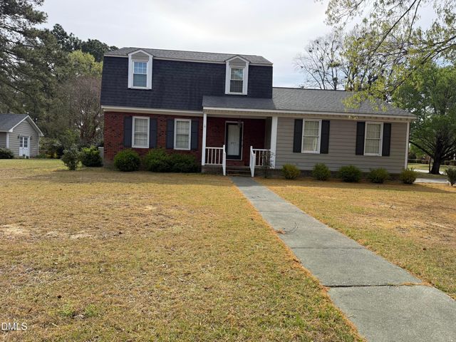 907 Chestnut Drive, Smithfield, NC 27577